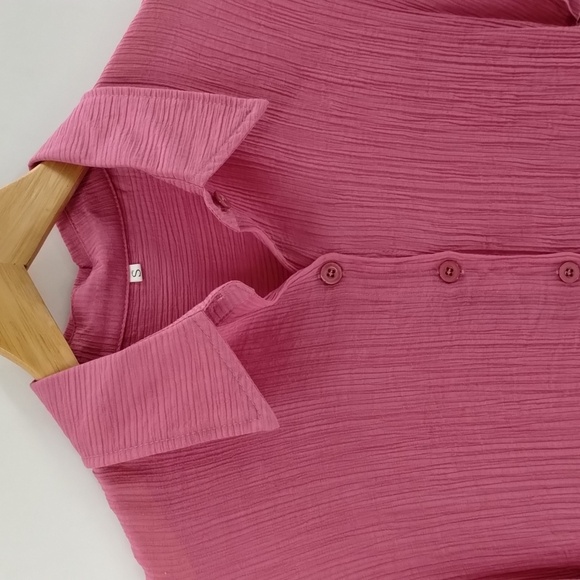 Mauve button down collared  blouse size small cuff sleeve textured material - Picture 4 of 8
